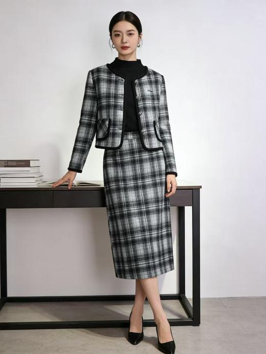 418良粉节|2026 活动爆款 活动爆款～【自营】衣周期～（三件套）Q81小香风格子外套➕打底衫➕半身裙三件套套装-喜出 商品图0