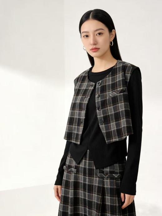 418良粉节|2026 活动爆款 活动爆款～【自营】衣周期～（三件套）Q95格子马甲➕长袖T恤➕格子半身裙套装-喜出 商品图6