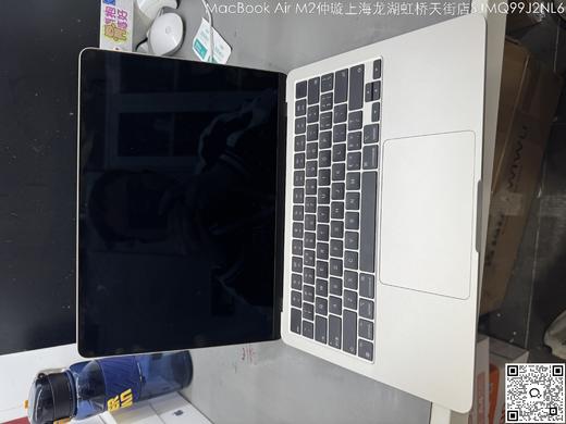 【门店样品】13 英寸 MacBook AirM2店铺同步在售，库存更新可能不及时看中直接扫码联系店内销售。 商品图6