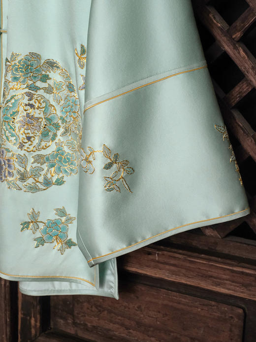 盛唐牡丹大师系列| 重工盘金团花外套-艾绿 商品图3