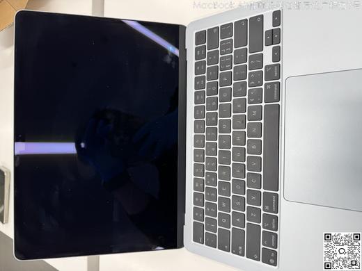 【门店样品】2️⃣13 英寸 MacBook Air Apple M4店铺同步在售，库存更新可能不及时看中直接扫码联系店内销售。 商品图10