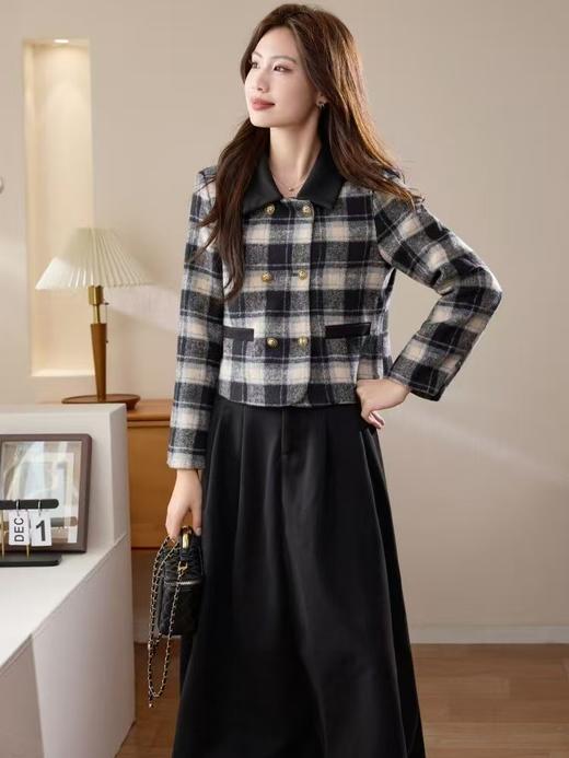 418良粉节|2026 活动爆款 活动爆款～【自营】衣周期～（二件套）Q79小香风格子翻领外套➕黑色半身裙套装-喜出 商品图0