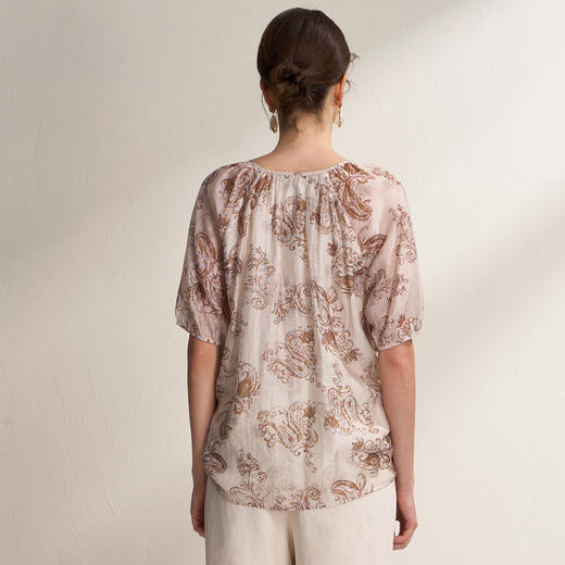 EITIE爱特爱游牧风褐色印花宽松飘带舒适度假短袖上衣2026夏新款B2609208 商品图4