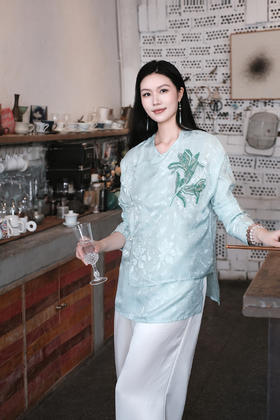 盛唐牡丹 | 真丝花罗莺歌蝶舞女上衣