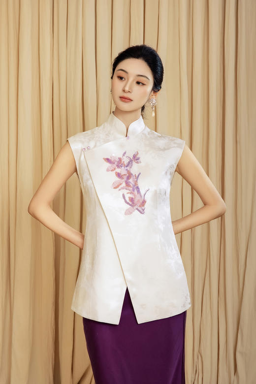 廷前观棠 | 涉江吟长款马甲 商品图1