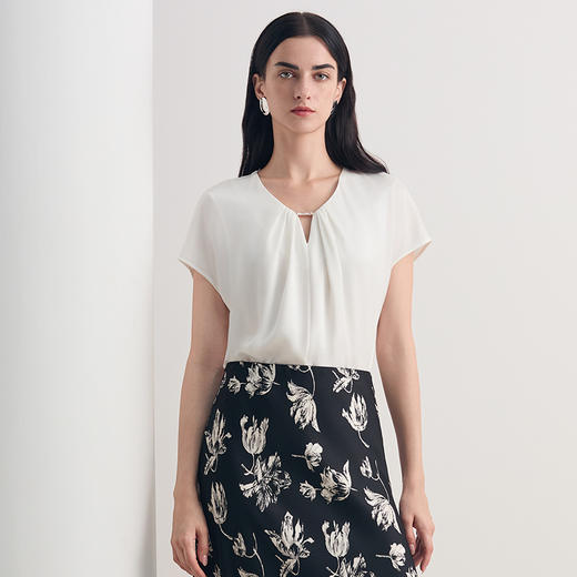 EITIE爱特爱温柔水滴领百搭领通勤休闲短袖上衣T恤2026夏新款8613302 商品图3