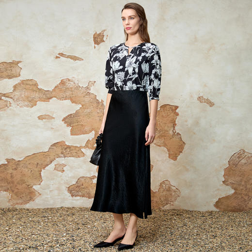 EITIE爱特爱气质直筒显瘦百搭通勤印花上衣夏季新款8213914 商品图1