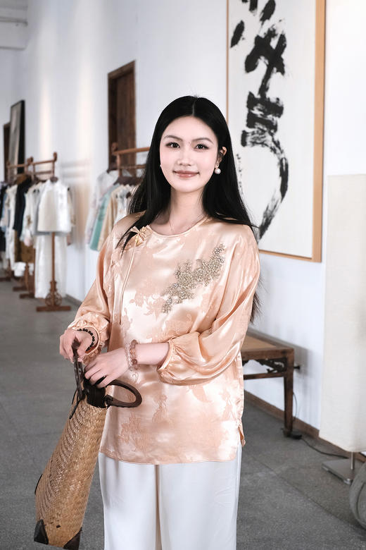 盛唐牡丹|真丝提花玉色新中式上衣 商品图1