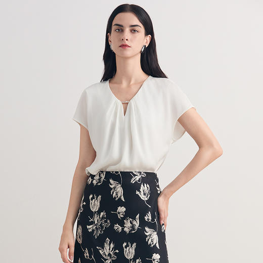 EITIE爱特爱温柔水滴领百搭领通勤休闲短袖上衣T恤2026夏新款8613302 商品图4