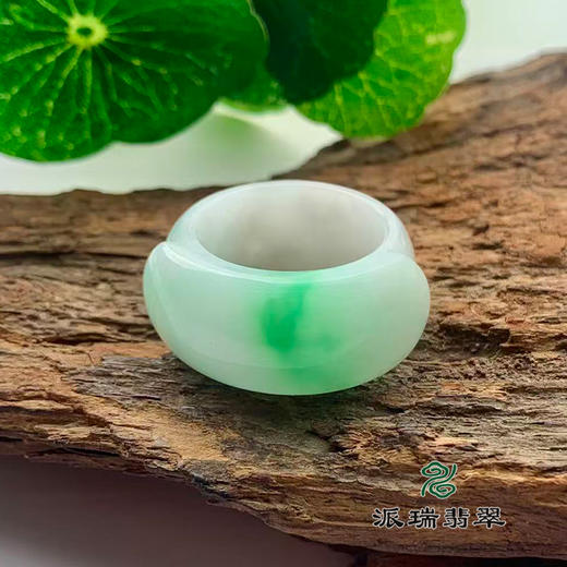 派瑞翡翠 翡翠戒指 糯种 飘花 商品图0