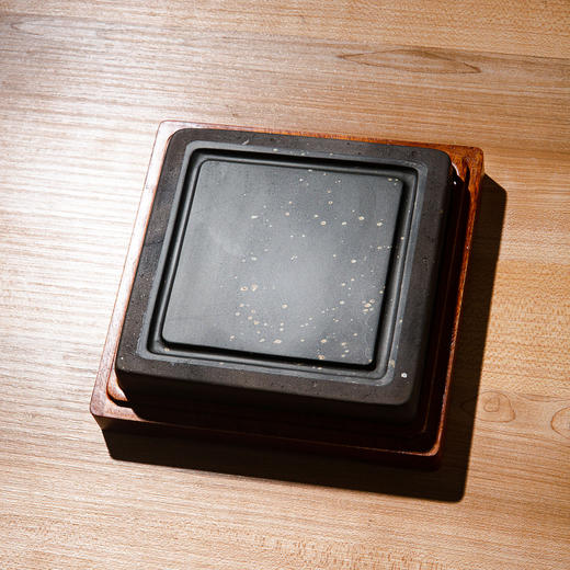 北齐古邺城“羽人”古砖制对砚（一套两方） 商品图4