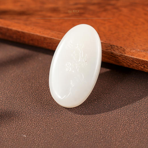 【一枝春】羊脂白玉梅花牌 商品图2