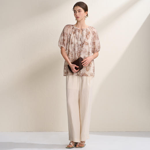 EITIE爱特爱游牧风褐色印花宽松飘带舒适度假短袖上衣2026夏新款B2609208 商品图1