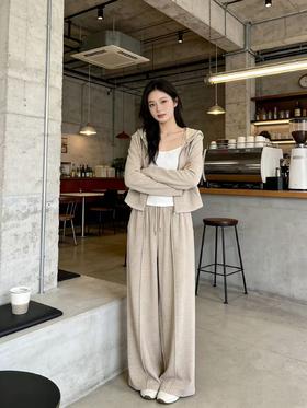 活动爆款【自营】衣周期～（三件套）Q92连帽外套➕白色背心➕立体休闲直筒裤细纹套装-喜出