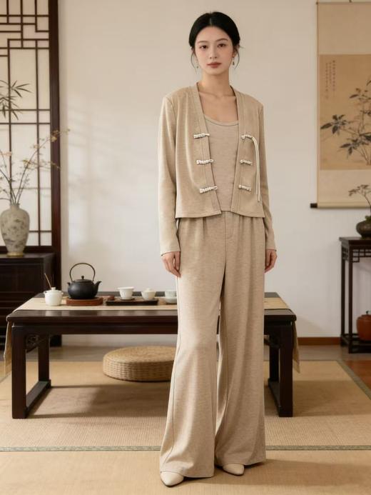 活动爆款【自营】衣周期～（三件套）417新中式针织外搭➕背心➕休闲直筒裤套装-喜出 商品图0