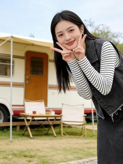 418良粉节|2026 活动爆款【自营】衣周期～（三件套）Q23牛仔马甲➕超软条纹衫➕牛仔半裙套装-喜出 商品图3