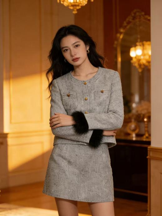 活动爆款【自营】衣周期～（二件套）Q27名媛风小香风羽毛袖外套➕半身短裙套装-喜出 商品图2