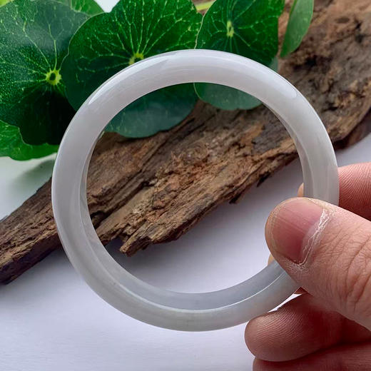 派瑞翡翠 翡翠手镯 糯种 绿色 飘花 商品图3