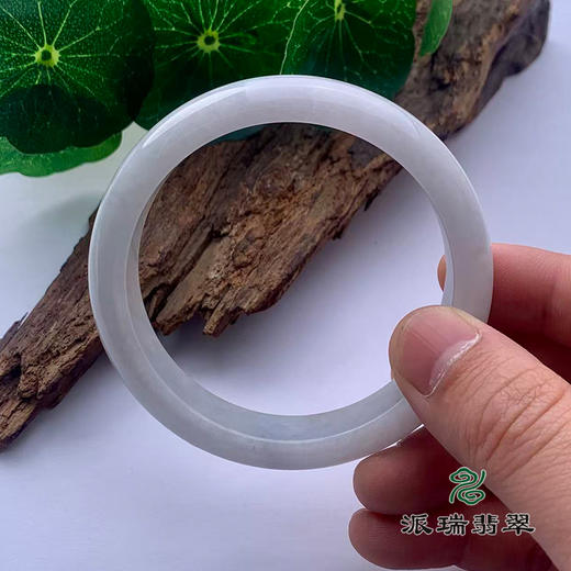 派瑞翡翠 翡翠手镯 糯种 绿色 飘花 商品图3