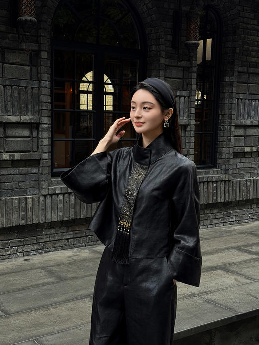 盛唐婧 | 本色行云重磅真丝香云纱立领钉珠小外套 商品图7