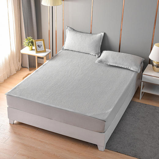 【多样屋专柜】杉杉冰豆豆按摩软席凉席床上用品180*200cm 商品图1