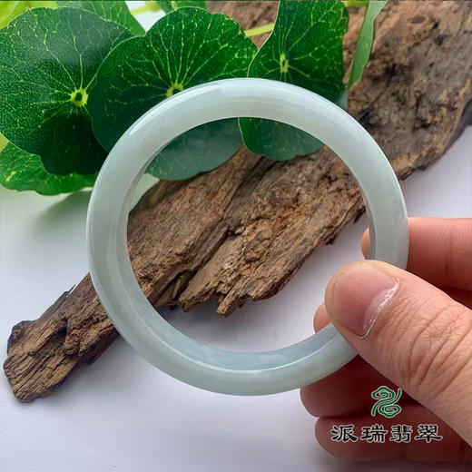 派瑞翡翠 翡翠手镯 糯种 绿色 飘花 商品图3