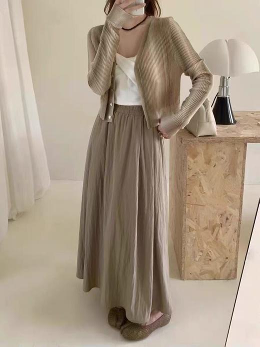 活动爆款【自营】衣周期～（三件套）Q38针织开衫➕吊带➕松紧腰半身裙-喜出 商品图3