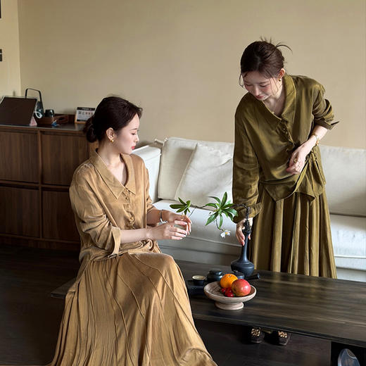 【预售7天】良木礼抽绳翻领衬衫（Q2582115） 商品图1