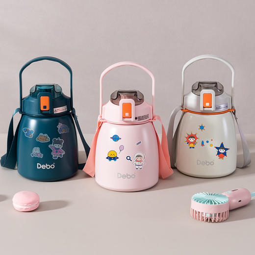 Debo德铂-艾薇水杯900ml 超大容量一杯能量加满 可提可背方便携带（赠贴纸） 商品图0