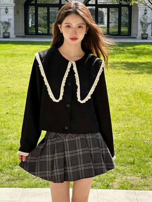 418良粉节|2026 活动爆款 活动爆款【自营】衣周期～Q33海军领翻领短款拼蕾丝边外套-喜出 商品图3