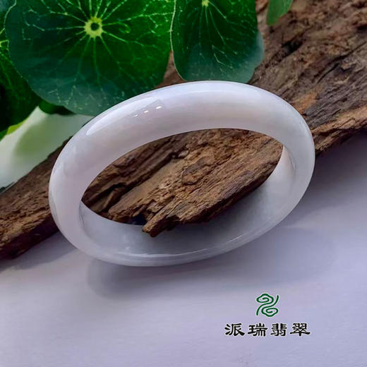 派瑞翡翠 翡翠手镯 糯种 浅绿 商品图0