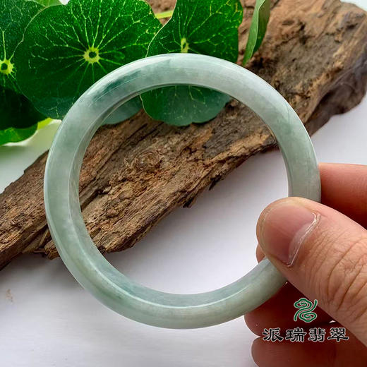 派瑞翡翠 翡翠手镯 糯种 飘花 商品图3