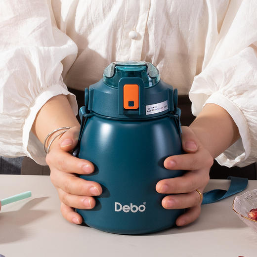 Debo德铂-艾薇水杯900ml 超大容量一杯能量加满 可提可背方便携带（赠贴纸） 商品图10