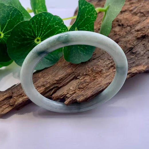派瑞翡翠 翡翠手镯 糯种 飘花 商品图0