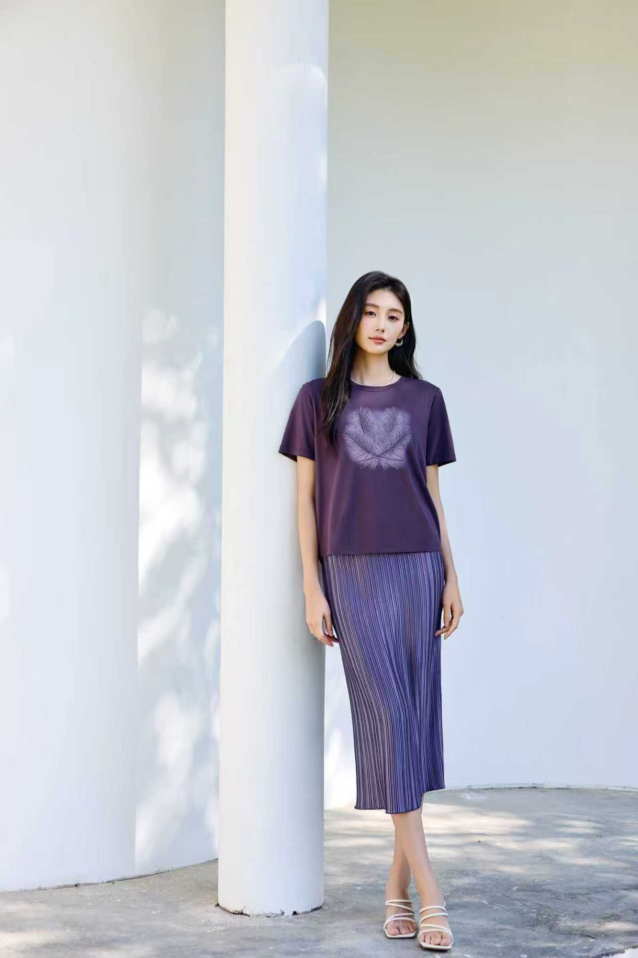 女装26春夏新品圆领幸运叶短袖2223-M26629