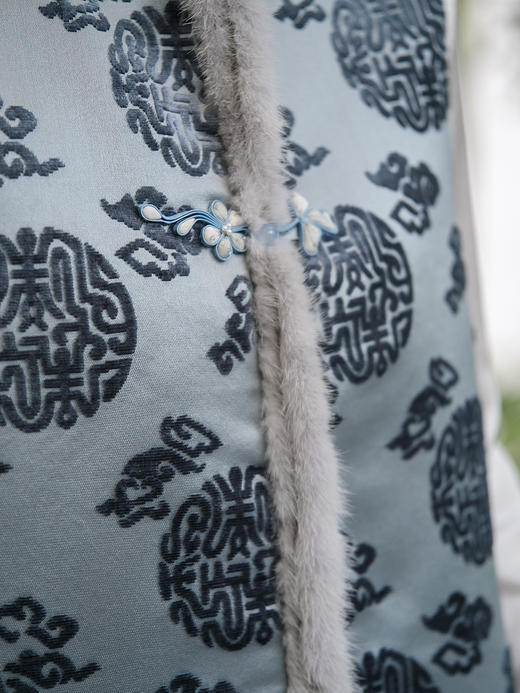 盛唐牡丹 | 万寿祥云纹真丝漳缎棉马甲 商品图3