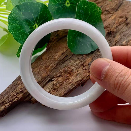派瑞翡翠 翡翠手镯 糯种 白色 商品图0