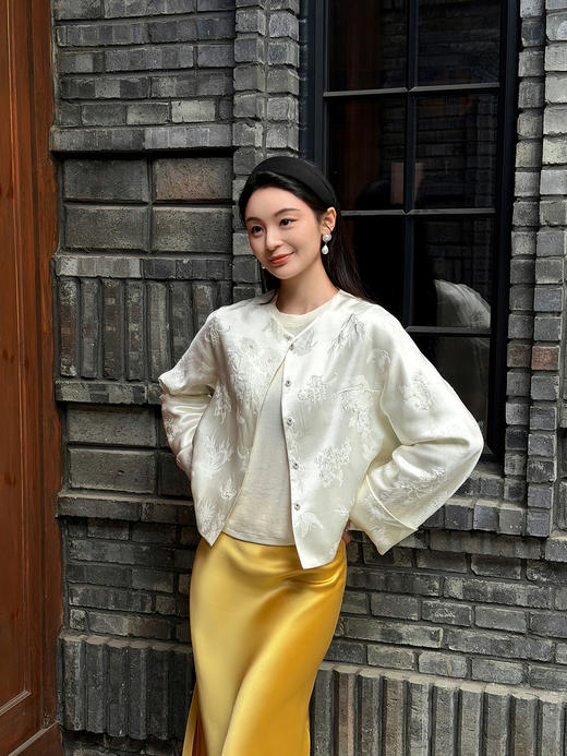 盛唐牡丹| 珍珠白法式串珠冠乐绉外套 商品图7