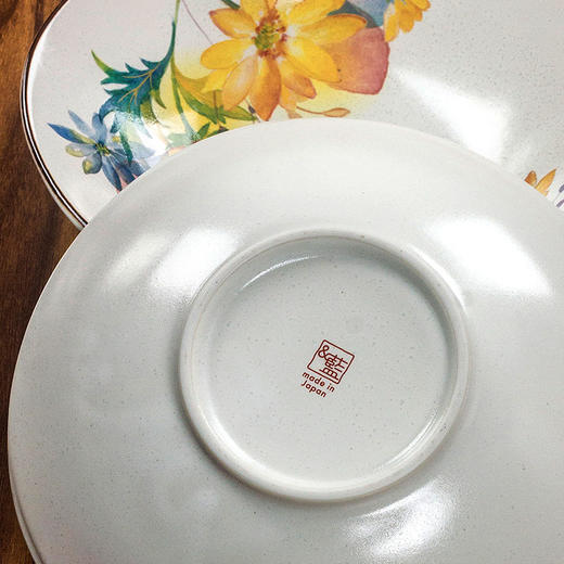 【预售】日本和蓝家用日式花卉质朴哑光陶瓷方形深盘装菜盘水果盘多用钵和蓝虹彩花5入多用钵16.2*16.2*4.5cm2入汤碗14.6*17.7*15.5cm5入碗13.2*12.2*4.2cm 商品图4