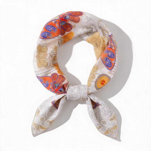 苗银蝴蝶纹样桑蚕丝方巾 商品图4