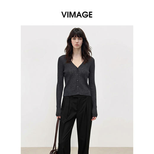 VIMAGE纬漫纪V领针织开衫修身短款简约外搭披肩上衣2026夏季新款V2501114 商品图3