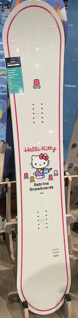25/26 Sabrina x Hello Kitty 单板雪板