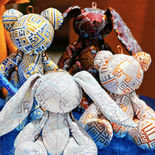 壮锦无相熊挂饰 商品图3