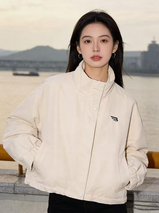 活动爆款【自营】衣周期～T06刺绣小标短款可抽绳风衣外套-喜出 商品图0