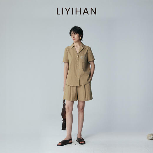LIYIHAN 2026夏新款通勤女衬衫上衣卡其色百搭舒适高级小众设计感 商品图2