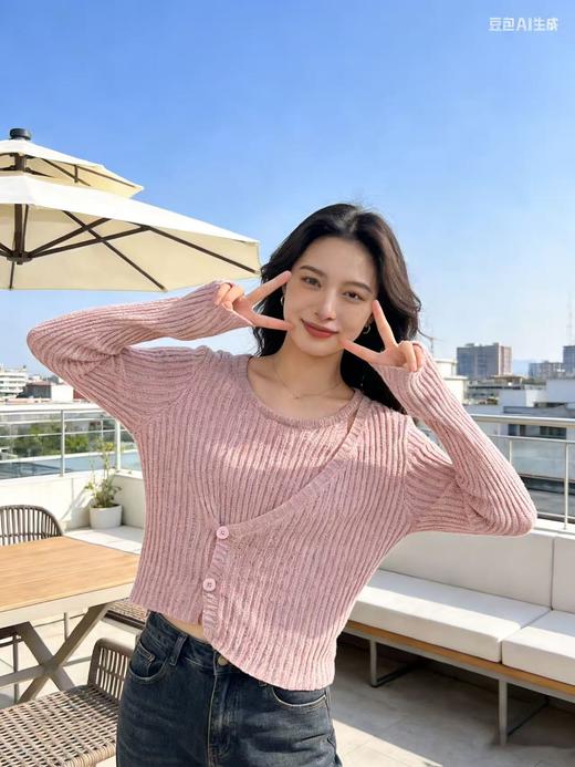 418良粉节|2026 活动爆款 品牌促➡️薄款【自营】衣周期8566镂空不规则设计感针织上衣-喜出 商品图5