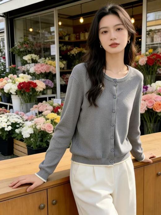 418良粉节|2026 活动爆款 羊毛衫！春薄款！品牌促➡️【自营】衣周期格亿（6%绵羊毛）丝光羊毛混纺拼白边开衫上衣-喜出 商品图3