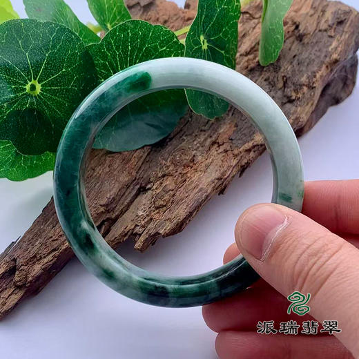 派瑞翡翠 翡翠手镯 糯种 飘花 商品图3