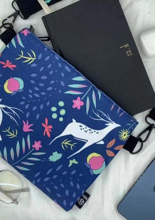 读者书店 | 斜挎帆布包-迷鹿花语-迷鹿记系列 商品图0