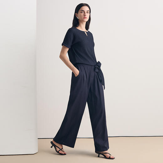 EITIE爱特爱水滴领镂空百搭显瘦休闲套头上衣T恤2026夏新新款8613308 商品图1